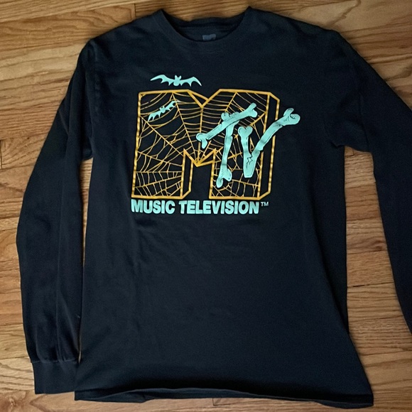 halloween mtv shirt